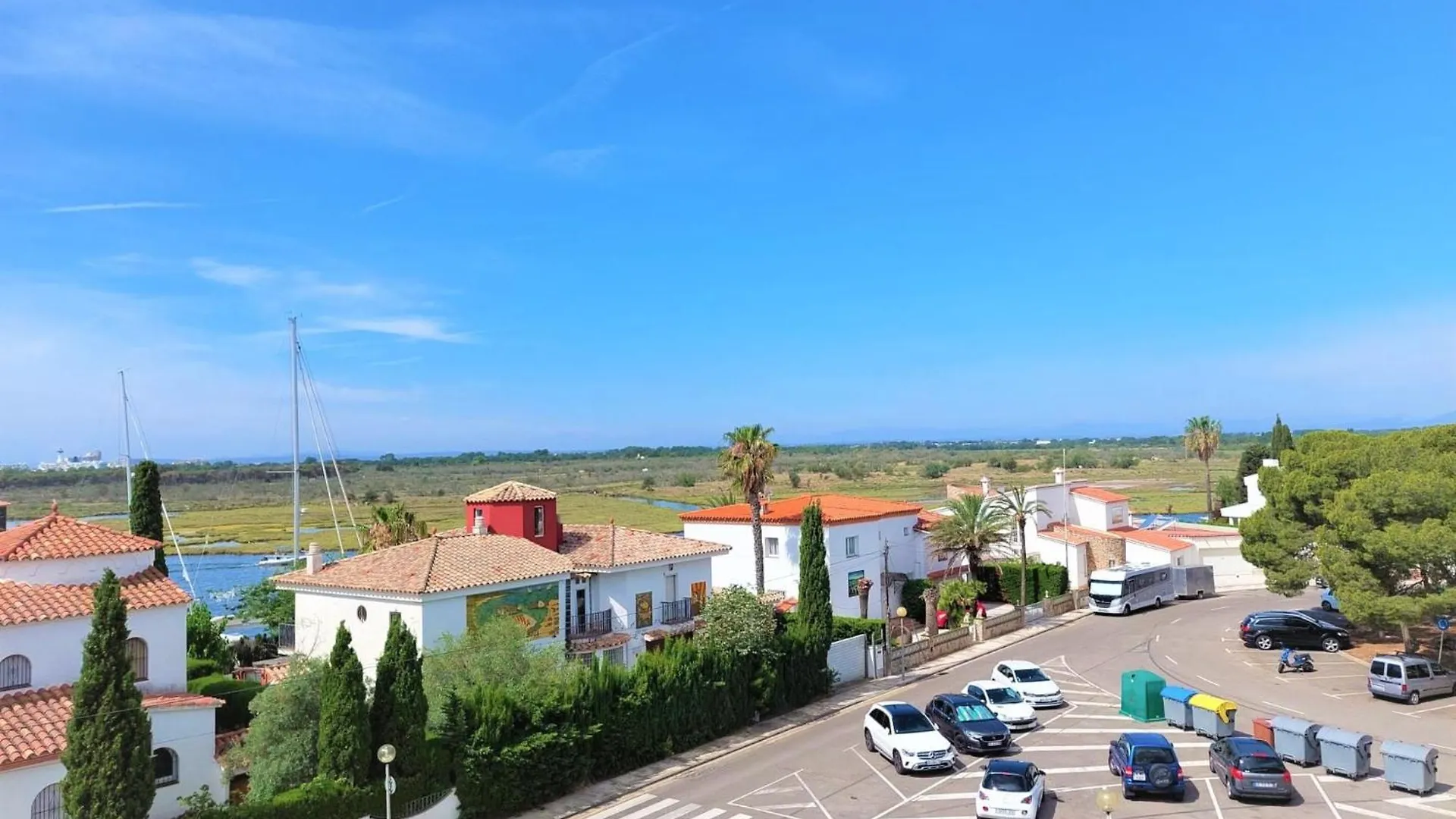 Apartment With Scenic View Empuriabrava