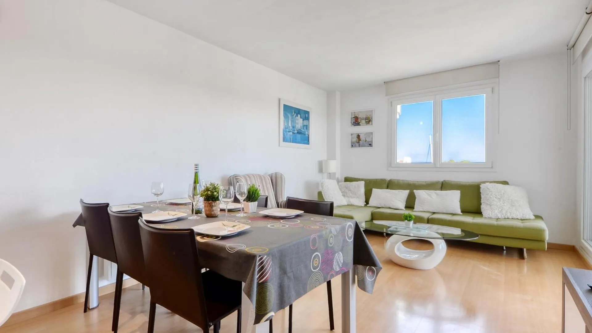 Apartment With Scenic View 엠푸리아브라바
