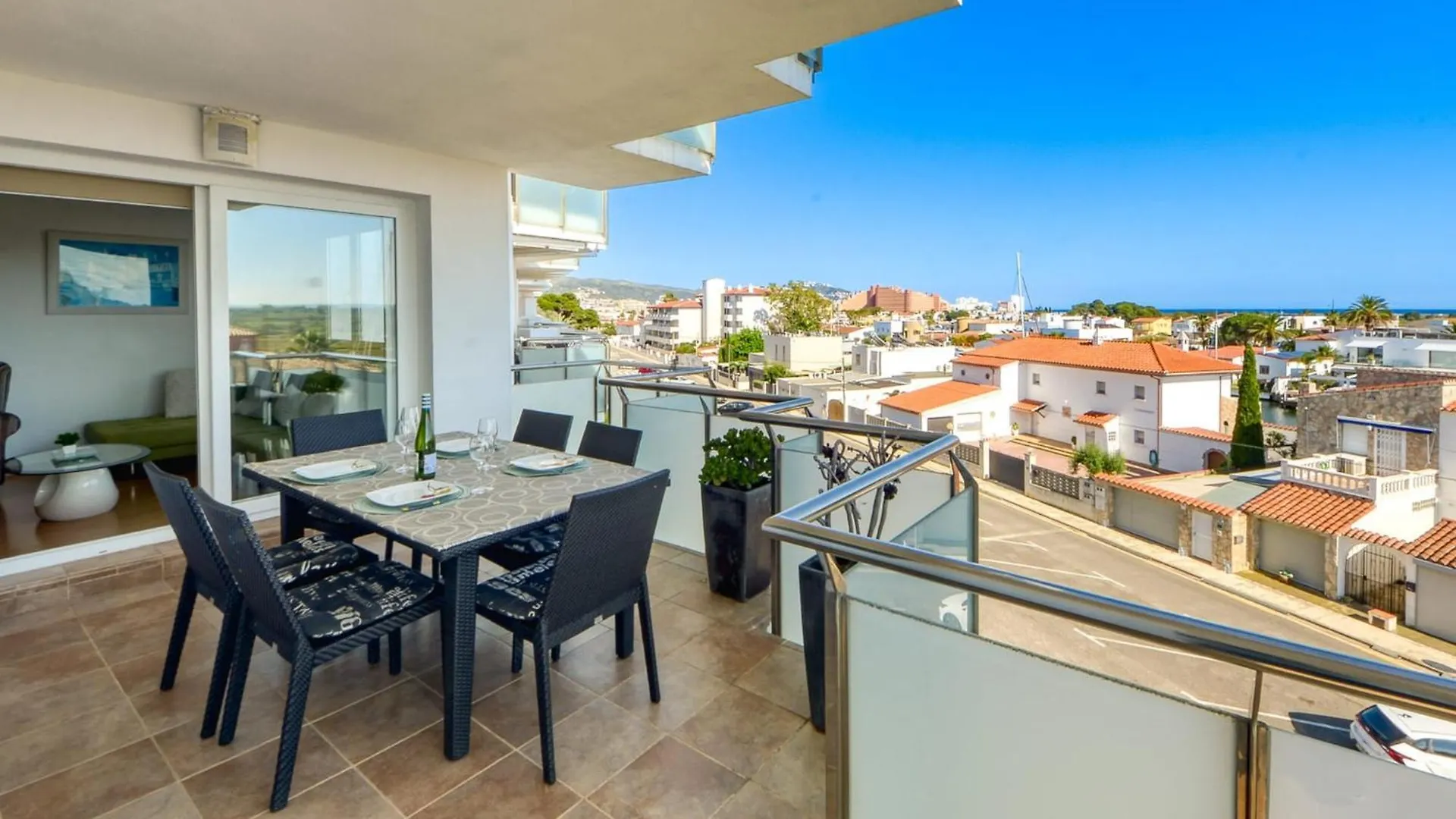 Apartment With Scenic View 엠푸리아브라바